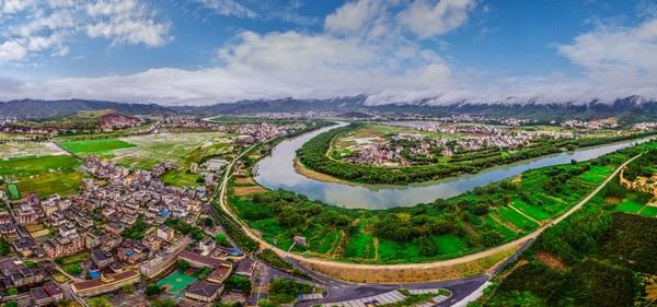郁南县西坝村全景.jpg